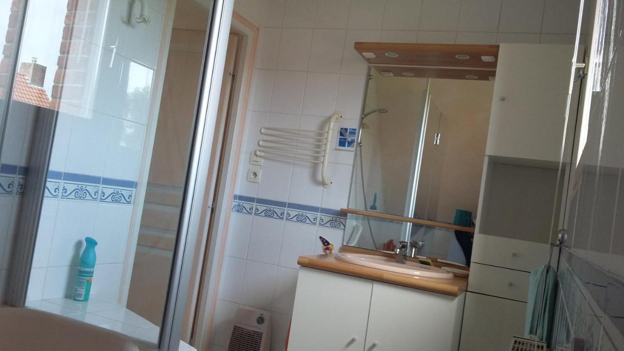 2 Chambres De 16M2 A 10Kms De Lille Beaucamps-Ligny Luaran gambar